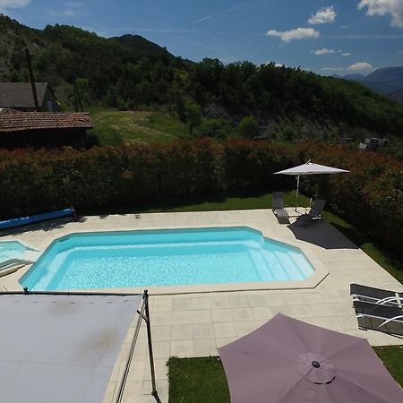 Chambres D'Hotes La Dorgisane Venterol  Exteriér fotografie