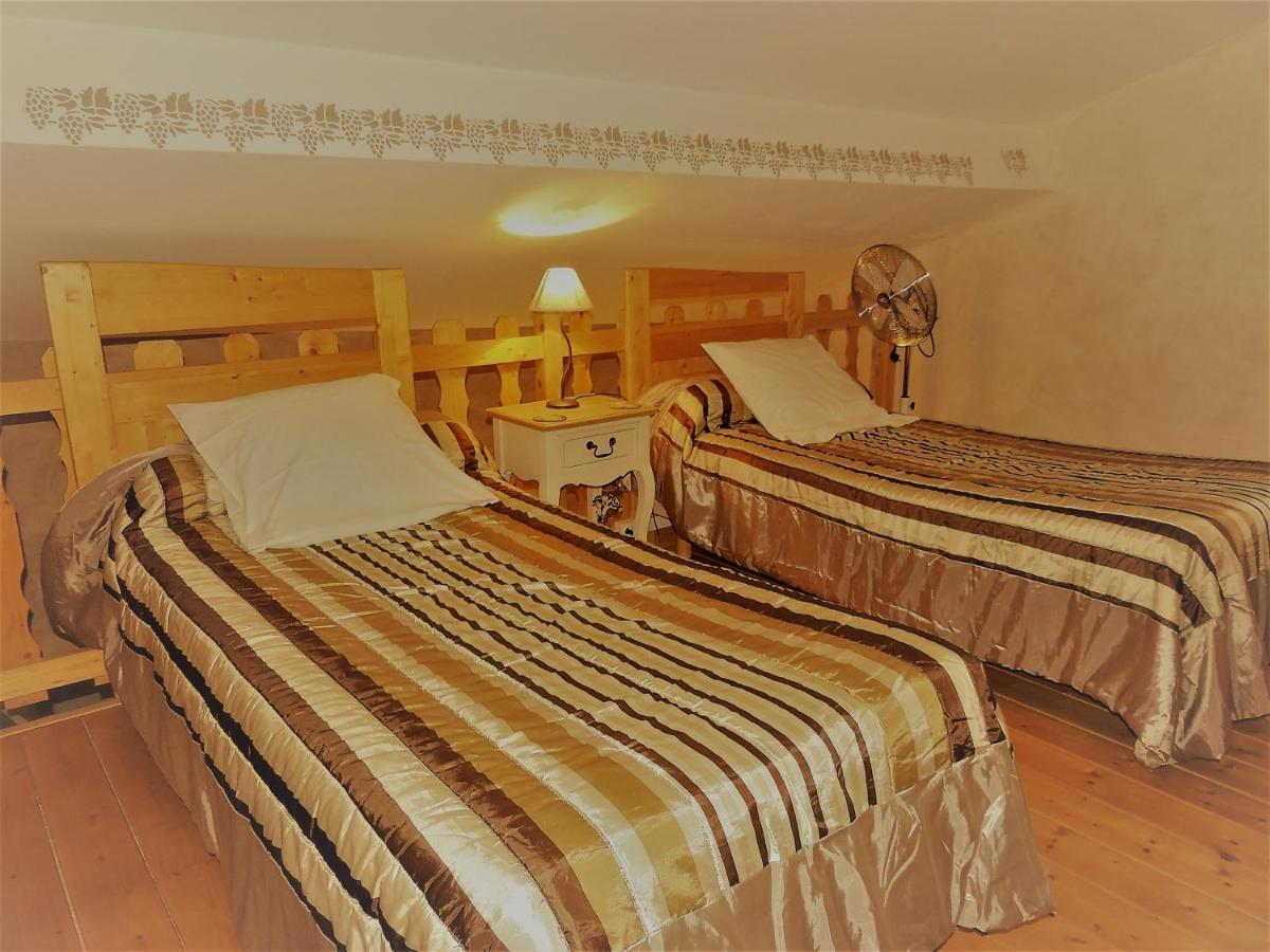 Chambres D'Hotes La Dorgisane Venterol  Exteriér fotografie