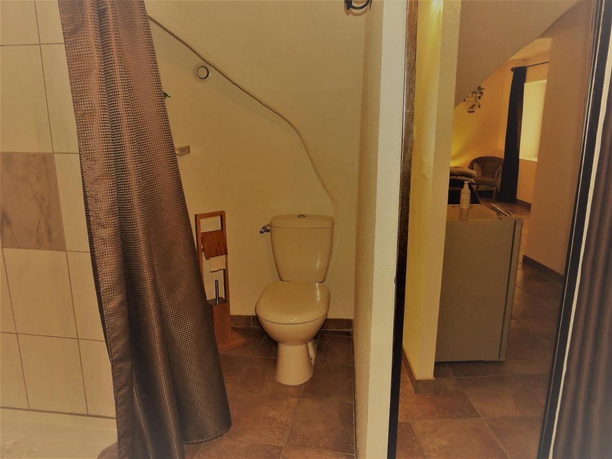 Chambres D'Hotes La Dorgisane Venterol  Exteriér fotografie
